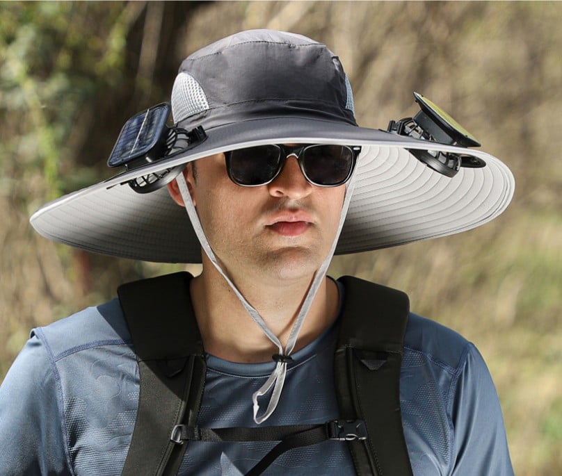 Solar-Fan-Hut mit breiter Krempe für den Außenbereich – Solar- und USB-Aufladung