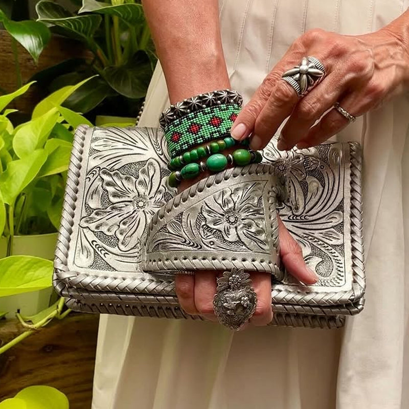 Clutch im Western-Stil „Silver Flower Dance“