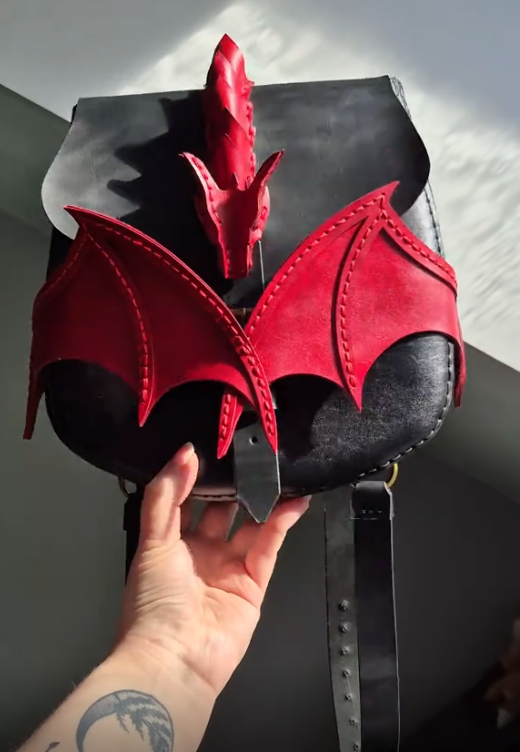 Zauberhafte Drachen-Tasche