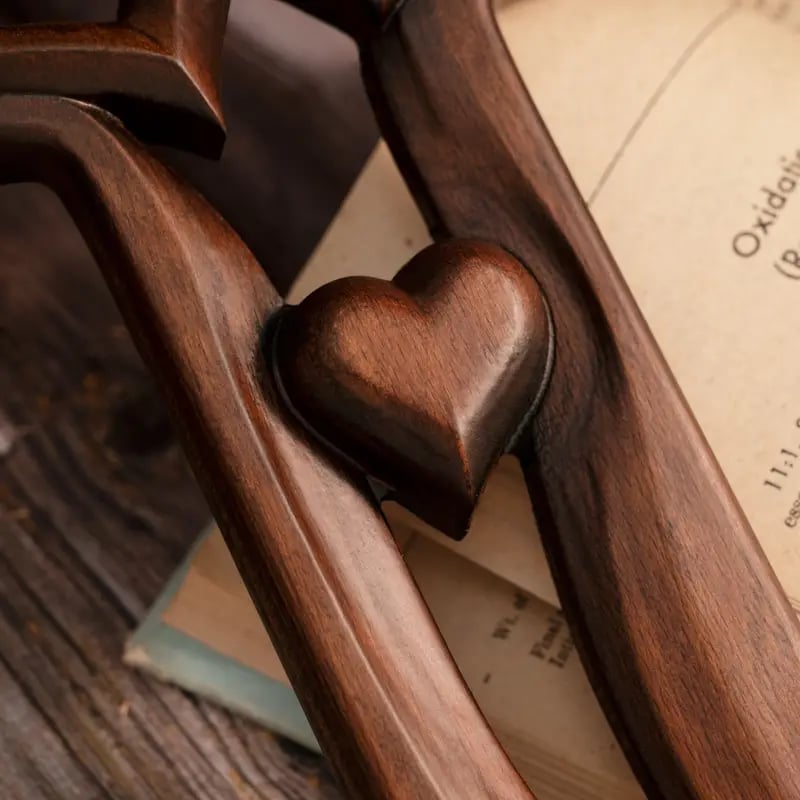 🔥Last Day Special Sale -❤️Intertwined Hearts Wooden Cross