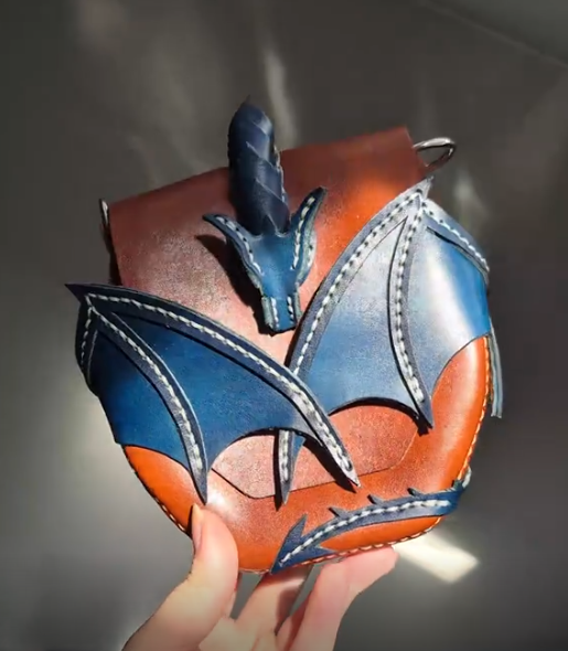 Zauberhafte Drachen-Tasche
