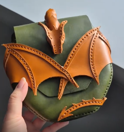 Zauberhafte Drachen-Tasche